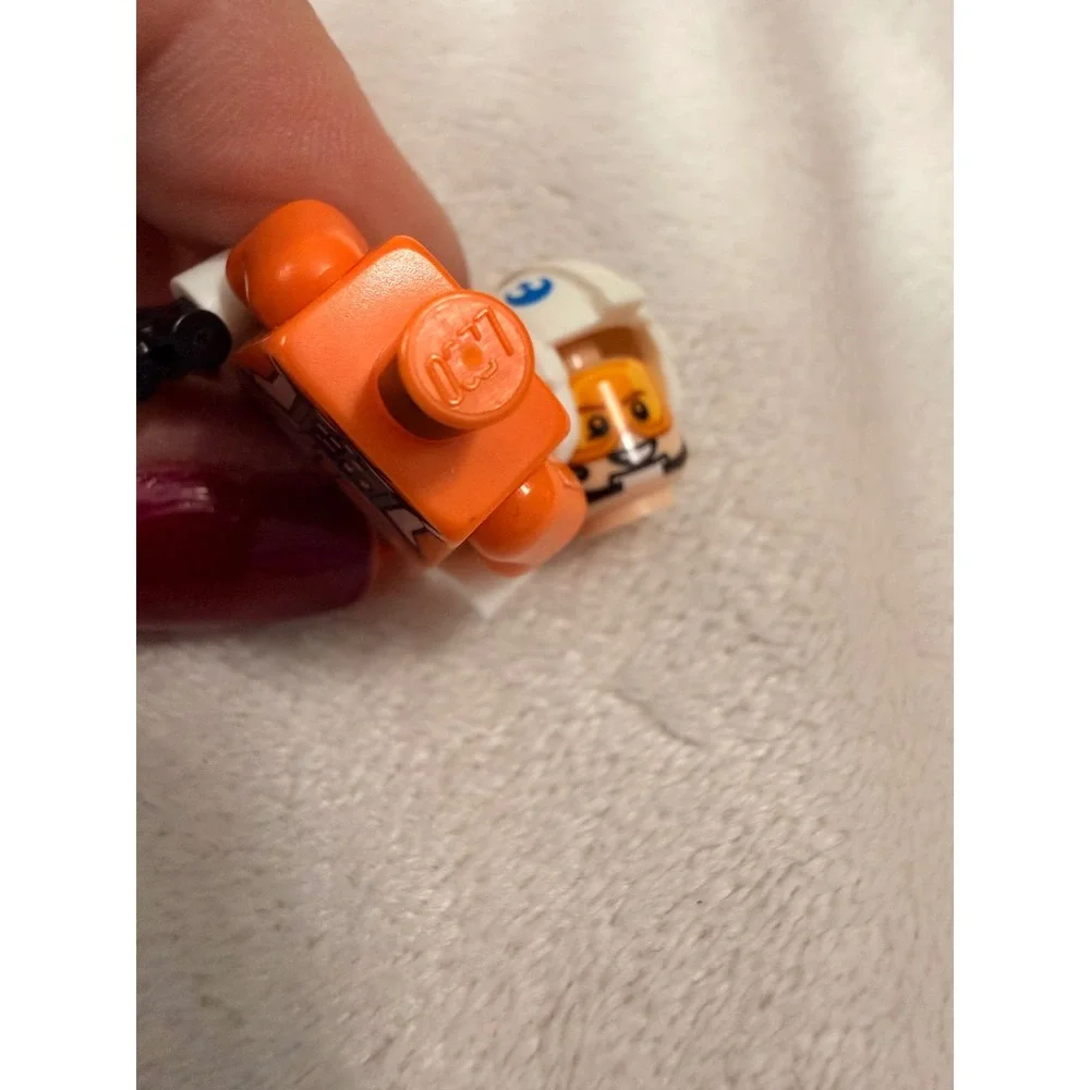 LEGO Star Wars Luke Skywalker X-Wing Pilot Minifigure Orange Flight Suit Helmet